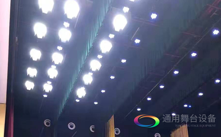 舞台灯光常用灯位顶光，配图诠释顶光灯位含义