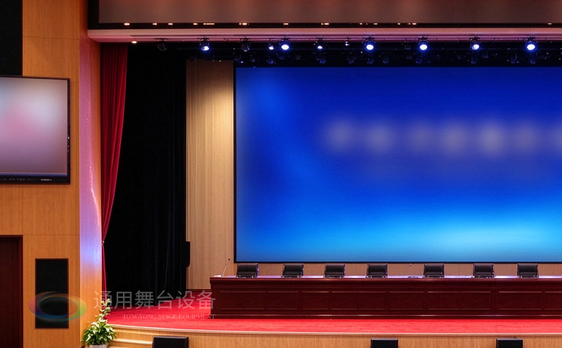 舞台灯光 + 舞台吊杆｜泰州通用舞台设备承建长沙血液中心报告厅舞台项目